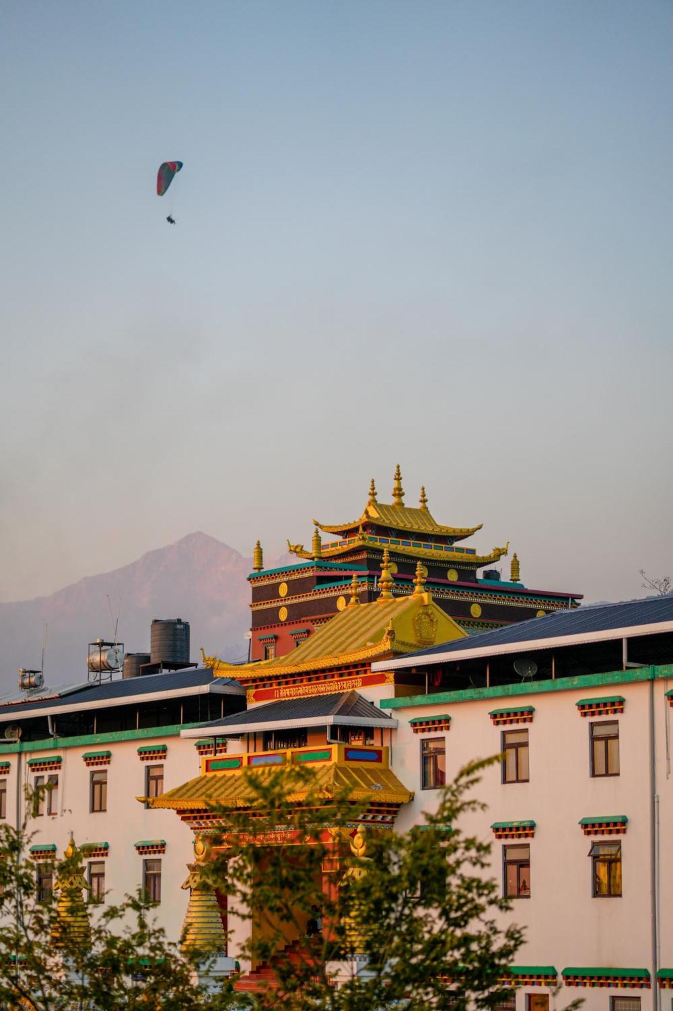 Chokling Arthouse - The Treasure Of Himalayas Hotell Bīr Eksteriør bilde